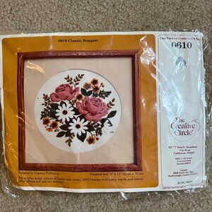 Vintage The Creative Circle Classic Bouquet #610 Wool Embroidery Kit 1982